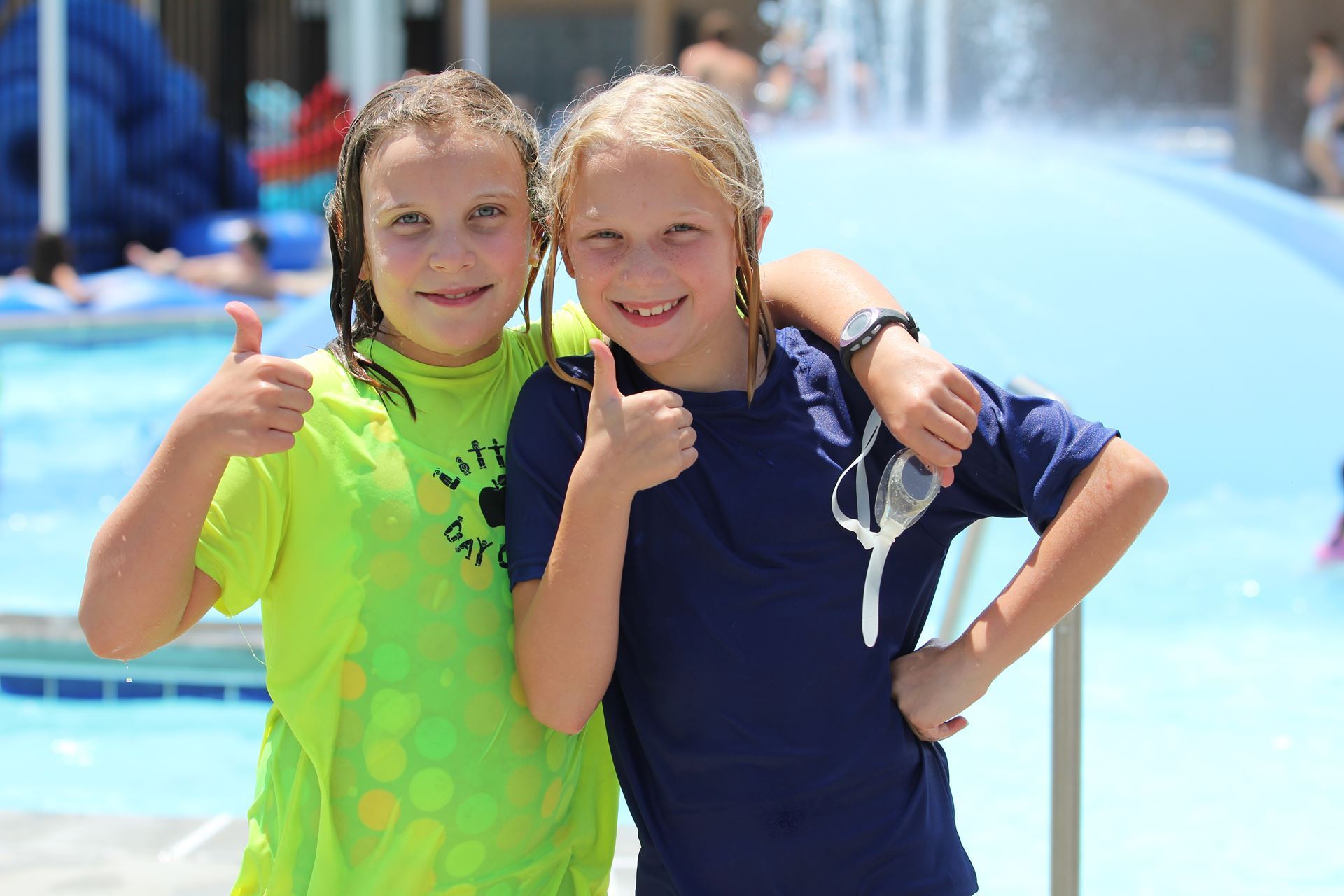 2 girls at water park